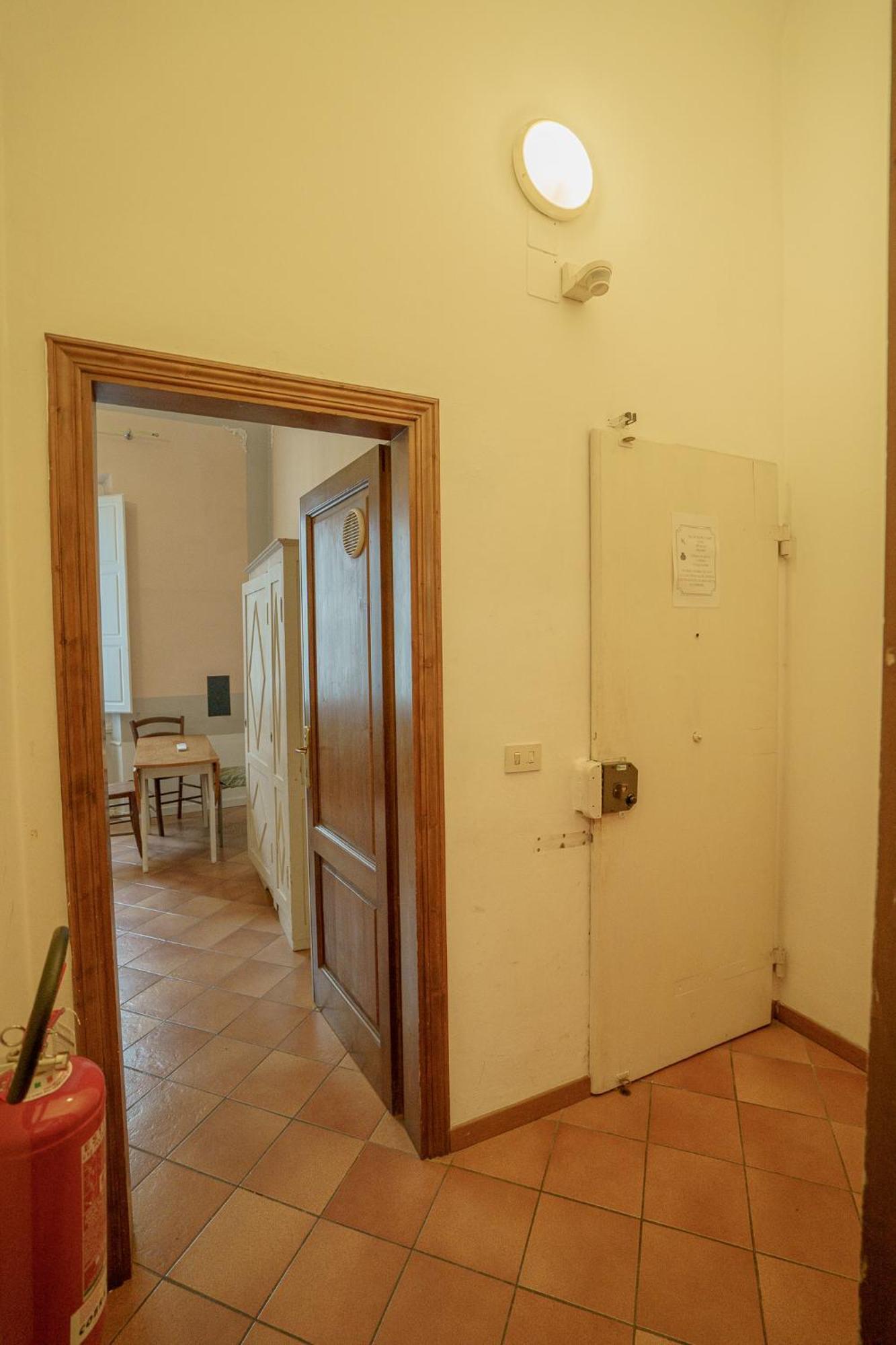 Tranquil Suite Near Museums And Train Station فلورنس المظهر الخارجي الصورة